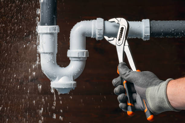 Professional Drain Cleaning technician working in Charlotte, TX